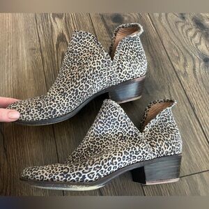 Lucky Brand 🍀 Leopard Print Ankle Boots